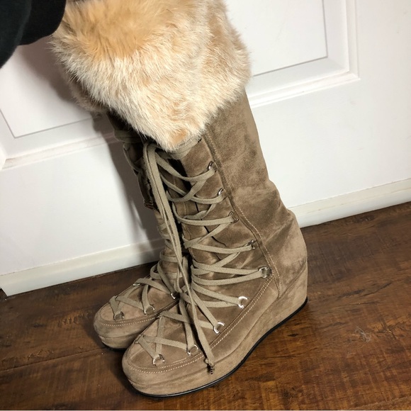 Stuart Weitzman Beige Y2K Suede Fur Trim Lace Up Troll Winter wedge Boots - Picture 5 of 9